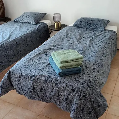 Casa Caleta Villa *